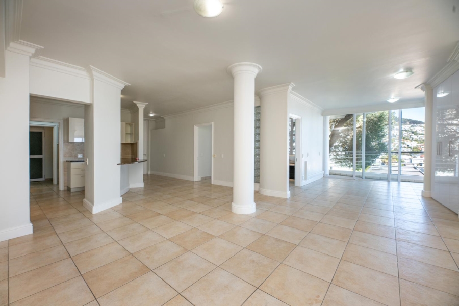 To Let 2 Bedroom Property for Rent in Sea Point Western Cape